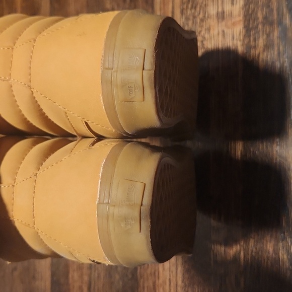 Vans Off the Wall Sk8 Hi Reissue Vansbuck Light Gum Mono Shoes - Picture 4 of 9